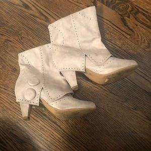 Buckle booties